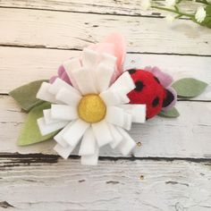 Ladybug headband, Baby photoprop, daisy headband, ladybug, Daisy Crown, Felt Flower Headband , Floral Crown, Flower Headband, Baby headband by VivibellesBows on Etsy https://www.etsy.com/listing/537137641/ladybug-headband-baby-photoprop-daisy Ladybug Headband, Daisy Crown, Daisy Headband, White Daisy Flower, Felt Flower Headband, Crown Flower, Toddler Headbands, Headband Baby