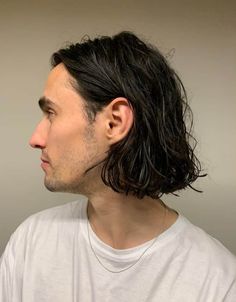 Mens Mid Length Hairstyles, Middle Part Hairstyles Men, Middle Length Hair, Shoulder Length Wavy Hair, Men Fade Haircut Short, Guy Haircuts Long, Middle Part Hairstyles, Wavy Hair Men, Medium Long Hair