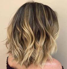 Wavy Balayage, Thicker Hair Naturally, Layered Thick Hair, Balayage Lob, Medium Length Haircuts, Haircuts For Thick Hair, Thick Hair Styles Medium, Thick Hair Cuts