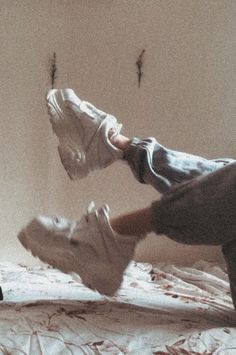 Buffalo Shoes Aesthetic, White Buffalo Shoes, Jojo Oc, Buffalo Shoes, Aesthetic White, Aesthetic Fits, White Cloud, White Buffalo, Sport Socks