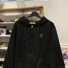 Decoration : none Season : All season Thickness : Standard Hooded : Yes Sleeve Style : regular Pattern Type : Solid Fabric Type : Broadcloth Style : Streetwear Material : POLYESTER Elasticity : Slight Strech Fit Type : LOOSE Size Table S: Shoulder:46cm Bust:50*2cm Length:65cm Sleeve:60cm M: Shoulder:48cm Bust:52*2cm Length:68cm Sleeve:61cm L: Shoulder:50cm Bust:54*2cm Length:71cm Sleeve:62cm XL: Shoulder:52cm Bust:56*2cm Length:74cm Sleeve:63 cm 2XL:Shoulder:54cm Bust:58*2cm Length:77cm Sleeve:64 cm Recommended reference size: height:155-160cm 40-47.5kg S height:160-165cm 45-57.5kg M height:165-170cm 55-65kg L height:170-175cm 62.5-72.5kg XL height:175-180cm 70-82.5kg 2XL Size mearsured by ourselves, sometimes has some errors, but always within 3cm. Please note 1 cm = 0.39 inch,1 inch = 2. Oversized Y2k Outerwear For Fall, Y2k Style Winter Outerwear With Zipper Closure, Winter Y2k Outerwear With Zipper Closure, Y2k Hooded Outerwear For Fall, Hooded Y2k Outerwear For Fall, Y2k Streetwear Outerwear With Zipper Closure, Oversized Y2k Long Sleeve Outerwear, Y2k Black Outerwear For Fall, Black Y2k Outerwear For Fall