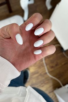 Beach nails with a classy design and color | summer vacation nails | June nails | summer nails simple | Short nails | trendy and cute nail color Nails Simple Short, Short Nails Trendy, Simple Short Nails, Summer Nails Simple, Nails June, Nail Inspo Summer, Summer Vacation Nails, June Nails, Cute Nail Colors