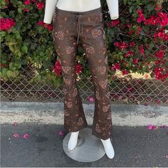 Perfect Condition, Size 4 Fitted Brown Bottoms For Festivals, Fall Embroidered Wide Leg Pants, Brown Bottoms For Spring Festival, Fitted Bohemian Brown Pants, Brown Fitted Bohemian Bottoms, Fitted Brown Bohemian Bottoms, Fitted Embroidered Straight Pants, Fitted Bohemian Brown Bottoms, Brown Bottoms For Festival