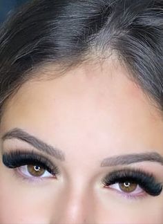 Perfect Lashes, Best Lash Extensions, Lash Extensions Makeup, Hand And Finger Tattoos, Gene False, Eyelash Extensions Styles, Lash Extensions Styles, Volume Lash Extensions, Perfect Eyelashes