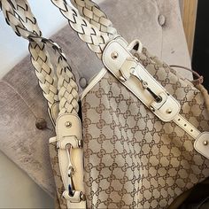 Never Worn Beige Gucci Shoulder Bag With Branded Hardware, Beige Shoulder Bag With Horsebit Detail, Beige Shoulder Bag With Horsebit Detail For Everyday, Chic Gucci Shoulder Bag In Beige, Chic Beige Bag With Horsebit Detail, Chic Beige Gucci Shoulder Bag, Elegant Cream Gucci Shoulder Bag, White Gucci Shoulder Bag With Handles, Luxury Cream Shoulder Bag With Intrecciato Weave