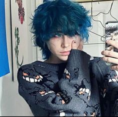 Short Fluffy Blue Hair, Blue Hair Ideas Short, People With Blue Hair, Blue Fluffy Hair, Blue Hair Men, Alt Short Hair, Transboy Hair, Transmasc Hair