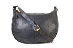 Authentic large COACH smooth soft navy blue Genuine Leather messenger bohemian shoulder Bag hobo boho purse handbag vintage Size: Large Condition: excellent vintage pre-owned condition, light wear Soft Navy Blue, Coach Lights, Boho Purse, Handbag Vintage, Boho Purses, Leather Messenger, Vintage Coach, Vintage Handbags, Auburn