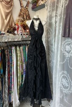 Alt Dresses Formal, Alt Prom Dresses, Prom Dress Halter Neck, Party Gowns Evening Dresses, Party Gowns Evening, A Line Formal Dress, Prom Dress A Line, Long Ball Gown, Debs Dress