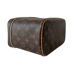 Description: Pre-Owned Louis Vuitton Monogram Nice BB Toiletry Bag Includes Dustbag Condition: Pre/Loved in Very Good Condition. Minor Mark at Top Handle Details: Monogram Coated CanvasBrass HardwareLeather Interior Lining One Compartment / Flat and Zipper PocketZipper Closure at Top Measurement: Width 24cm / Height 18cm / Depth 14cm Louis Vuitton Make Up Bag, Monogram Toiletry Bag, Louis Vuitton Cosmetic Bag, Toiletry Bag 25 Louis Vuitton, Louis Vuitton Toiletry Pouch, Gold Ounce, Sierra Leone, Toiletry Bag, United Kingdom