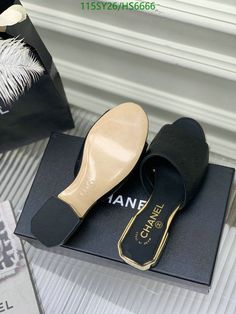 Size: 35-47 It comes with Dust box, Care manual, Tag, and Paper bag.Size Guide: Designer Flat Mules, Luxury Black Flat Mules, Shoes Slippers, Size Guide, Clutch Bag, Paper Bag, Slippers, Things To Come, Women Shoes