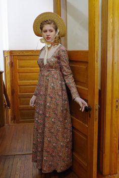 Model standing in doorway Edwardian Dresses, 1950 Fashion, Amelia Dress, Small Dress