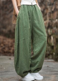 Women Green Pockets Elastic Waist Patchwork Linen Pants FallFabric: Cotton 29.2%, Linen 70.8%Size & Fit: This garment fits true to size.Length: Size XL measures 36.66"from waist to hem.Waist:Fitted - elastic waist allows stretch Hip: Loosely Fitted. room for hips. Hand Wash Cold. Baggy Pants Women, Loose Linen Pants, Summer Linen Pants, Linen Harem Pants, Moon Fashion, Summer Linen, Wide Leg Linen Pants, Summer Pants, Baggy Pants