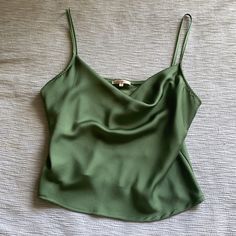 Pacsun, Medium, Satin Top. Never Worn, Super Soft. Cute Green Shirts, Obx Clothes, Green Satin Top, Green Top Outfit, Anna Sophia, Pacsun Tops, 2024 Style, Pop Style, Green Outfit