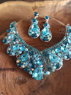 Party Turquoise Necklace With Rhinestones, Turquoise Crystal Jewelry For Party, Party Turquoise Crystal Jewelry, Blue Party Jewelry Sets With Rhinestones, Emerald Statement Necklace, Blue Necklace Set, Prom Necklace, Prom Necklaces, Crystal Jewelry Sets