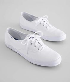 White Keds Shoes, Comfy White Shoes, White Canvas Shoes Outfit, White Keds Outfit, Keds Shoes Women, Flat White Shoes, Keds White Sneakers, Keds Outfit