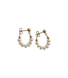 Add elegance and sophistication to any outfit with our Freshwater Pearl Front Back Earrings. Handcrafted ball stud pearl earrings available in 14k gold filled or sterling silver, these hypoallergenic earrings are perfect for daily wear or special occasions. These dainty and versatile earrings give the gift of timeless beauty for birthdays, anniversaries, or weddings. 1" drop Pearl size: 4-5mm 14k-gold fill or Sterling Silver Freshwater Pearl Sold as a Pair © L.A. Osborn Hypoallergenic 14k Gold-filled Round Pearl Earrings, Elegant Everyday Hoop Earrings With Round Beads, Everyday Round Pearl Chain Earrings, Stud Pearl Earrings, Birthstone Charm Necklace, Front Back Earrings, Hypoallergenic Earrings, Stunning Earrings, Pearl Stud Earrings