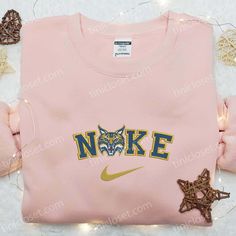 Quinnipiac Bobcats x Nike Embroidered Shirt, NCAA Sports Embroidered Hoodie, Best Gift Idea Team Spirit Embroidered Cotton Sweatshirt, School Spirit Embroidered Cotton Sweatshirt, Embroidered University Sweatshirt, Nike White Embroidered Collegiate T-shirt, Collegiate Embroidered Cotton T-shirt, Hamden Connecticut, Disney Characters Halloween, Embroidered Apparel, Cool Fathers Day Gifts