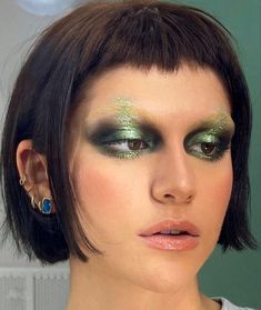 Reptile Makeup, Dark Green Makeup, Green Makeup Look, Make Up Inspiration, Perfect Beauty