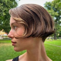 bob Kort Bob, Bob Haircut Ideas, Short Bob Haircuts, Penteado Cabelo Curto, Hair Makeover, Short Haircut, Short Hair Haircuts, Bob Haircut, Cut My Hair