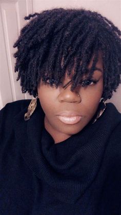 short knotless locs hairstyles - Yahoo Image Search Results Short Dreadlocks, Sisterlocks Styles, Best Natural Hair Products, Short Locs Hairstyles, Pelo Afro, Micro Braids, Flat Twist, Twist Outs, Sisterlocks