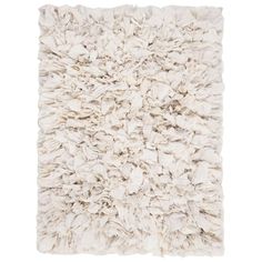 a white rug that is on the floor