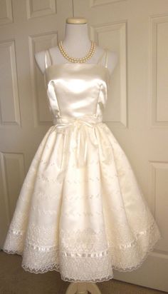 Vintage Style Wedding Dress, Pansy Parkinson, Vintage Style Wedding Dresses, Vintage Style Wedding, Flower Girls, Wedding Dresses Vintage, Style Wedding, 1960s Vintage