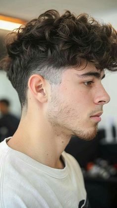 Low Taper Fade Undercut, Men Short Hairstyle Curly, Men's Curly Hairstyle, Haircut With Lines Mens, Men Haircuts For Curly Hair, Haïr Style For Curly Hair Men, New Hairstyle For Men 2024, Men Trendy Haircut, 2024 Hairstyles Men