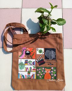 Handpainted Tote, Painted Fashion, Handpainted Tote Bags, Avengers Drawings, Painted Handbag, Bag Painting, Bengali Art, Painted Clothing, Fabric Painting On Clothes