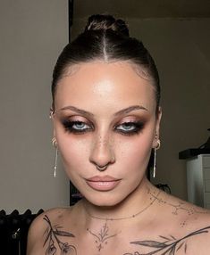 Makijaż Smokey Eye, Edgy Makeup, Goth Makeup