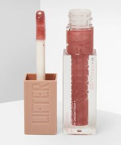 Maybelline Lip Gloss, Maybelline Lifter Gloss, Maybelline Lifter, Lifter Gloss, Maybelline Lip, Alat Makeup, Tinted Lip Gloss, Makeup List, Lip Cosmetics