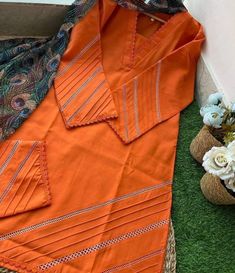 Pakistani Sute Design Simple, Laces Designs On Suits, Mukaish Work Suits, Short Chiffon Dress, Suit Neck Designs, Women Trousers Design, Mukaish Work