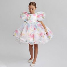 Toddler Kids Girls Bubble Sleeve Tulle Patchwork Costume Party Princess Dress Clothes 2-8Y Features: High Quality Material: Pageant dresses for girls are made of high-quality polyester fabric and cotton lining,soft and comfortable,skin friendly and breathable,let your baby feel comfortable and happy. With this sleeveless flower girl dress, your princess to be the most graceful and shining girls among the crowd. Girls Sequin Dress: Little girls pageant ball gown. Beautiful design features a chic Cotton Party Dress, Flower Girl Outfit, Birthday Tutu Dress, White Flower Girl Dresses, Tulle Flower Girl, Satin Tulle, Top Wedding Dresses, White Dress Party, Girl Princess Dress