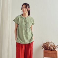 Size Chart :  It is the garment's measurements, Not body measurements . Size XS: Bust: 88cm/34.6", Length: 65cm/25.6" , Shoulder: 38cm/15", Sleeve Length: 32cm/12.6" Size S: Bust: 94cm/37" , Length: 65cm/25.6" , Shoulder: 38cm/15", Sleeve Length: 32cm/12.6" Size M: Bust: 98cm/38.6", Length: 65cm/25.6"  , Shoulder: 39cm/15.4", Sleeve Length: 32cm/12.6" Size L: Bust: 108cm/42.5" , Length: 65cm/25.6"  , Shoulder: 40cm/15.8" , Sleeve Length: 32cm/12.6" Size XL: Bust: 118cm/46.5", Length: 65cm/25.6" , Shoulder: 42cm/16.5", Sleeve Length: 32cm/12.6" Size XXL: Bust: 128cm/50.5" , Length: 65cm/25.6" , Shoulder: 44cm/17.3", Sleeve Length: 32cm/12.6" Size 3XL: Bust: 138cm/54.5" , Length: 65cm/25.6" , Shoulder: 46cm/18.2", Sleeve Length: 32cm/12.6" Size 4XL: Bust: 148cm/58.5" , Length: 65cm/25.6" , S Cotton Blouse With Collared Neckline And Buttons, Relaxed Fit Blouse With Collar, Relaxed Fit Collared Cotton Blouse, Relaxed Fit Cotton Blouse With Collar, Cotton Collared Top With Buttons, Green Tops With Pockets, Cotton Tops With Collared Neckline And Buttons, Casual Cotton Blouse With Collared Neckline, Green Casual Blouse With Collared Neckline