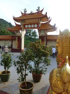 Buddhist Temple Malaysia Temple Buddhist, Buddhist Temple Aesthetic, Buddhist Temple Sri Lanka, Buddhist Monestry, Spring Temple Buddha, Buddhist Temple, Buddhism, Temple