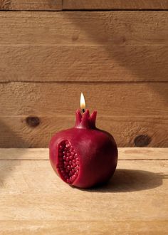 Pomegranate Candle - Slow Roads Cool Candles Aesthetic, Pomegranate Girl, Pomegranate Candle, Fruit Candle, Sweet Candle, Funky Candles, Store Aesthetic, Fruit Candles, Fruit Chews