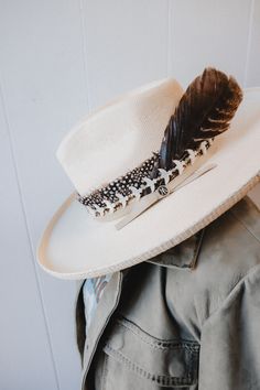 Black and white dot feather hat band with leather straps in the back to secure to any cowboy hat Felt Cowboy Hats, Straw Cowboy Hat, Boot Jewelry, Cap Fashion, Dots Design, Dot Design, Hat Band, Kids Hats, Fedora Hat