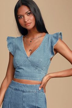 Cute Crop Tops for Women & Teens | Long Sleeve Crop Tops Crop Top Jeans, Vestiti In Jeans, Ruffled Crop Top, Top Jeans, Cute Crop Top, Denim Crop Top, Crop Top Outfits, Cute Crop Tops, Jeans Material