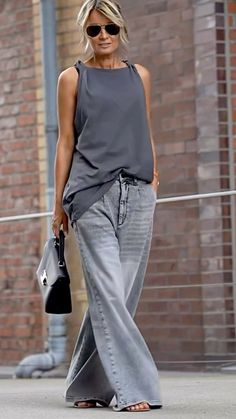 Gitta Banko, Look Boho Chic, Elegant Outfit Classy, Minimalist Fashion Women, Casual Outfit Inspiration, Fashion Fail, Boho Chic Outfits, Fashion Mistakes, Style Mistakes