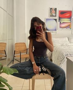 @itssuhax fashion inspo, addidas samba, zara jeans, outfit inspo aesthetic ♥ dm for removal x Outfits Not Cropped, Barbecue Outfit, Sister Things, Form Outfits, 00s Mode, Samba Outfit, School Prep, Cooler Style, Lab Rats