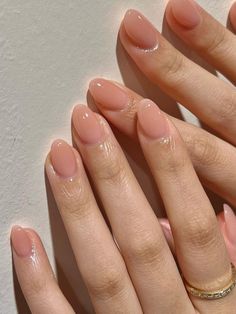 Small Hand Nails, Short Acrylic Round Nails, Nude Nails Gel Short, Short Round Oval Nails, Short Almond Nails Natural Color, How To Round Nails, Natural Round Acrylic Nails, Super Natural Nails, Neutral Peach Nails