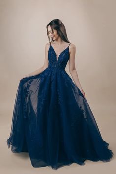 A Line Lace Prom Dress, Semi Formal Dresses Winter Classy, A Line Flowy Dress, Midnight Dress Gowns, Casual Prom Dress Simple, Blue Aesthetic Prom Dress, Pretty Blue Prom Dresses, Met Gala Prom Dress Ideas, Senior Prom Dresses 2023