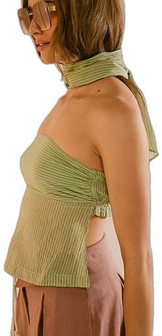 Fitted Sleeveless Halter Top For Summer, Flirty Bandeau Tops For Day Out, Chic Bandeau Top For Summer, Summer Bandeau Top For Party, Fitted Halter Neck Top For Summer, Green Stretch Halter Neck Top, Flirty Green Summer Tops, Chic Fitted Tube Top For Summer, Summer Party Fitted Tube Top