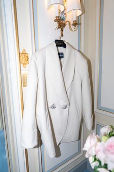 The Kendall Coat in White🤍 Elegant Outerwear With Shawl Collar For Daywear, Elegant Shawl Collar Outerwear For Daywear, Winter Wool Outerwear For Daywear, Chic White Wool Blazer, White Wool Sweater Coat For Work, Elegant White Cashmere Outerwear, Luxury Wool Coat With Shawl Collar, White Cashmere Outerwear For Winter, Luxury Cashmere Blazer For Winter