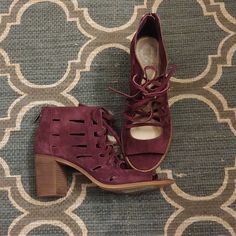 Burgandy Color... New Never Worn. Burgundy Round Toe Heels For Spring, Burgundy High Heel Spring Heels, Burgundy Closed Toe Heels For Spring, Fall Season Red Open Toe Heels, Chic Burgundy Round Toe Sandals, Red Open Toe Heels For Fall, Spring Burgundy Block Heel Heels, Spring Burgundy Heels Of Medium Width, Burgundy Leather Heels For Spring