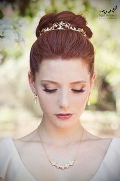 Laurel Leaf Crown, Wedding Halo Headpiece, Silver Leaf Headband, Bridal Halo Headpiece, Bridal Crown Crystal, Bohemian Headpiece, Crystal Headpiece Wedding, Leaf Headband