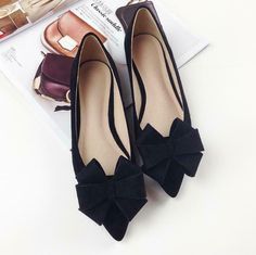 Sexy Womens Faux Suede Point Toe Bowtie Flat slip on Loafers  Casual party Shoes Condition: 100% Brand New Color:see the photo US4.5=UK2.5=EUR35=22.5cm US5.5=UK3=EUR36=23cm US6=UK4=EUR37=23.5cm US7=UK5=EUR38=24cm US8=UK6=EUR39=24.5 US9=UK7=EUR40=25cm US9.5=UK7.5=EUR41=25.5cm US10=UK8=EUR42=26cm US10.5=UK8.5=EUR43=26.5cm US11=UK9=EUR44=27cm                                                  Payment Payment methods accepted Paypal only. Shipping and Handling: We only ship to ebay registered address. Women Wedding Shoes, Girl Uggs, Flat Loafers, Bow Flats, Bow Shoes, Loafers Shoes, Womens Wedding Shoes, Grey Shoes, Pointed Toe Flats