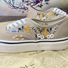 Floral Vans Shoes, Vans Flowers Shoes, Embroidery On Vans, Vans Embroidery Diy, Canvas Shoe Embroidery, Embroidered Tennis Shoes, Embroidered Vans Wedding, Embroidered Canvas Shoes, Embroidered Vans Slip On