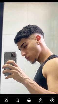 Mens Haircuts Thick Hair, Short Taper Fade, Taper Fade Short Hair, Curly Hair Fade, Asian Men Hairstyle, Mens Hairstyles Thick Hair, Faded Hair