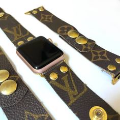 100% authentic Louis Vuitton monogram canvas repurposed into an Apple Watch Band. Double snap closure makes it easy to put on and take off. Adjusts to 3 different sizes. Layout of print of monogram and flower will vary on each band. Sizes: 38/40mm and 42/44mm DISCLAIMER: Beaudin is not affiliated or associated with Louis Vuitton or its subsidiaries. We buy authentic, pre-owned designer material obtained legally from second-hand market and add it to our designs and accessories. All items listed a Apple Watch Bands Fashion, Rose Gold Apple Watch, Apple Watch Bands Leather, Louis Vuitton Accessories, Lv Monogram, Designer Accessories, Vintage Louis Vuitton, Vuitton Bag, Apple Watch Band