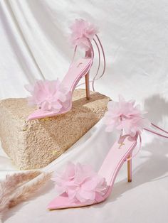 Faishon Ideas, Graduation Heels, Shoe Diva, Dump Cakes, Creative Origami, Heels Prom, Vacation Shoes, High Heeled Sandals, Shoes Heels Classy